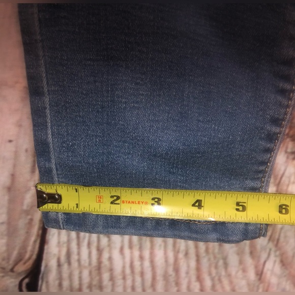 YMI SKINNY Jeans Size 11/30 Flattering Fit Slimming Novelty Wash High-Rise. - Picture 9 of 12